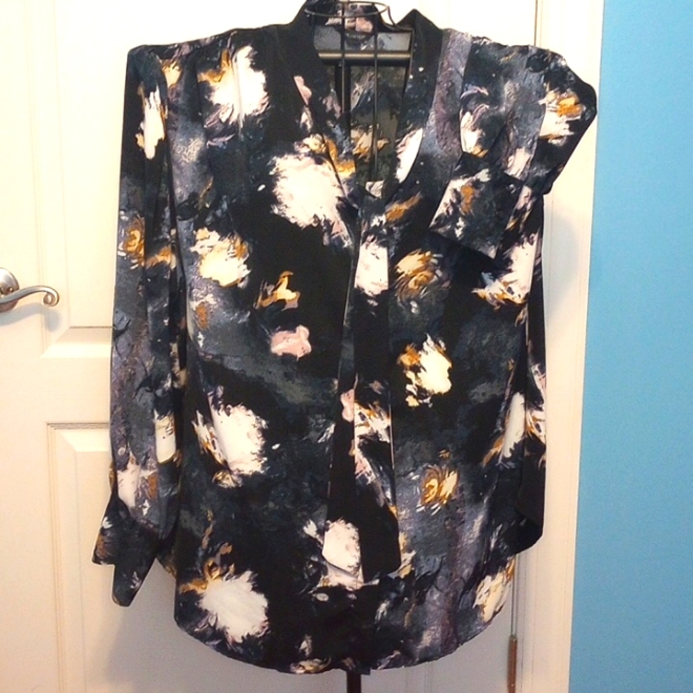 The Limited Long Sleeve Tie Neck Blouse Black Cream Covered Buttons Size 3X